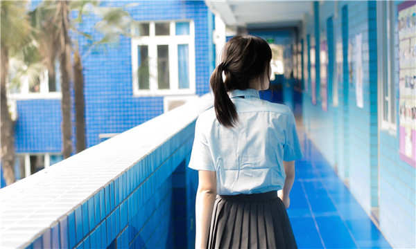 三原如何找到一个可以帮助我生孩子的女人？